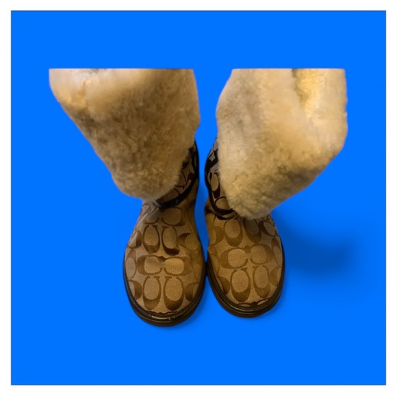 Coach Nikole Fuzzy Boots - Picture 2 of 8